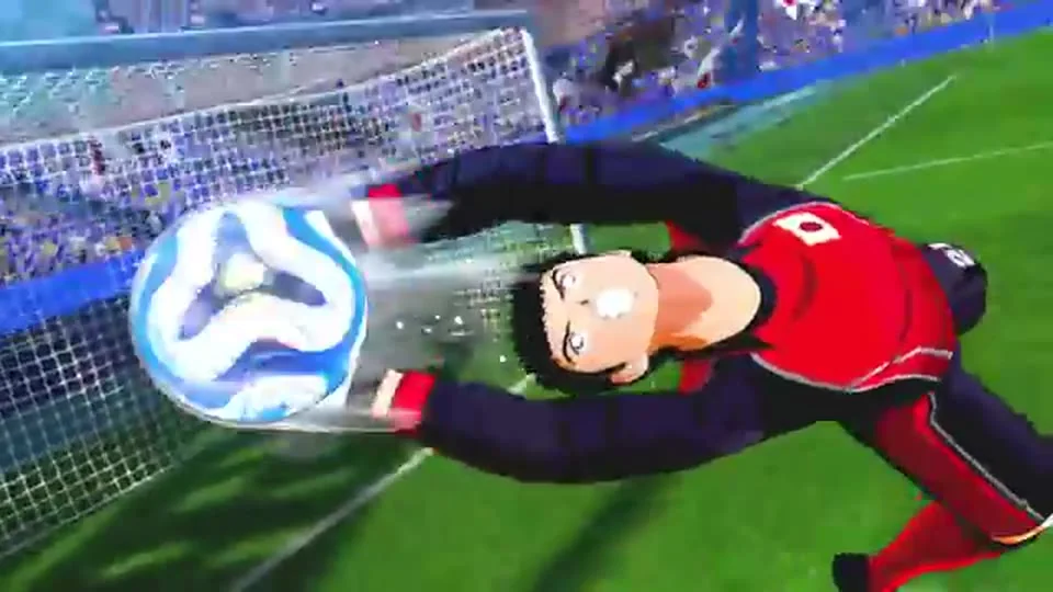 タイユースのGKワチャラポンがシュートを止める場面